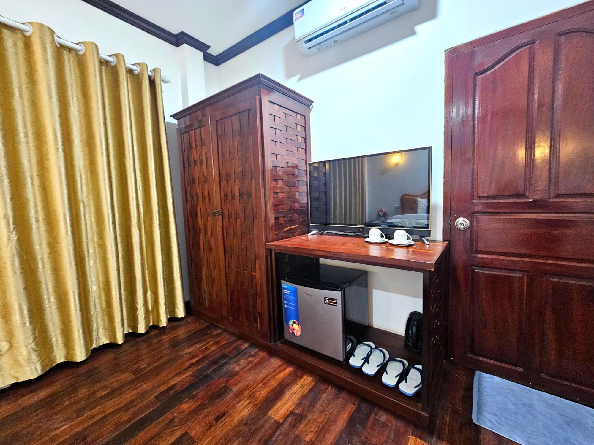 Win Hotel Vang Vieng Luaran gambar