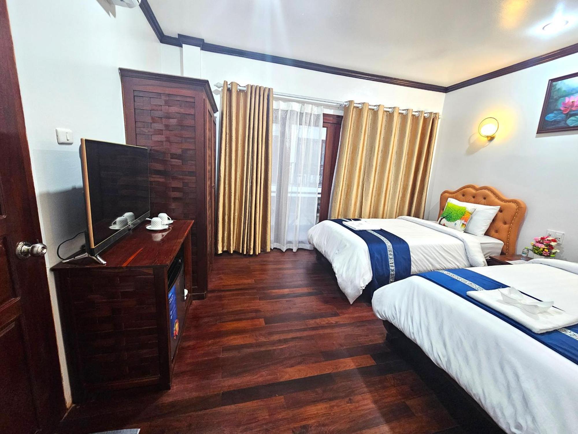 Win Hotel Vang Vieng Luaran gambar