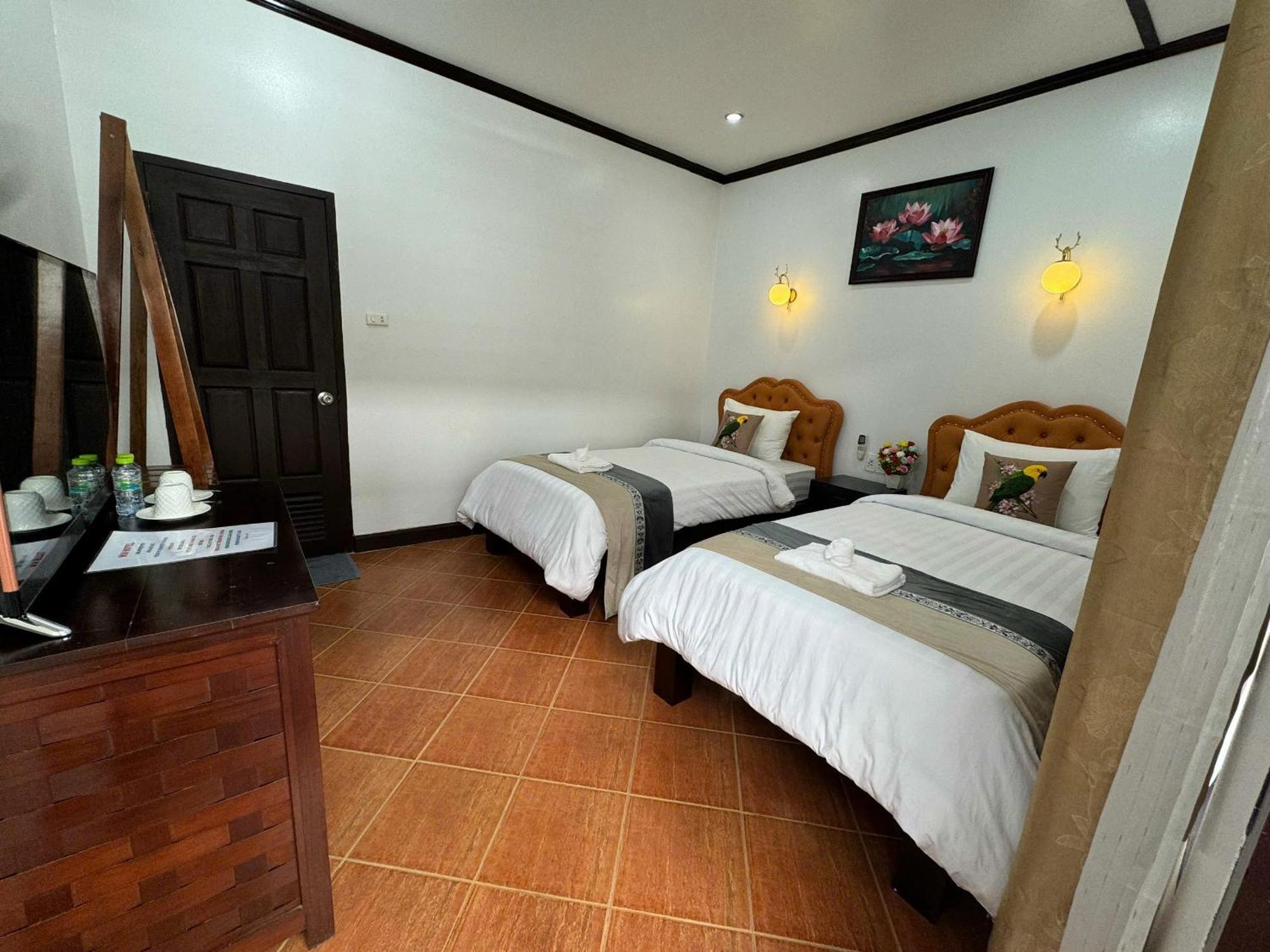 Win Hotel Vang Vieng Bilik gambar