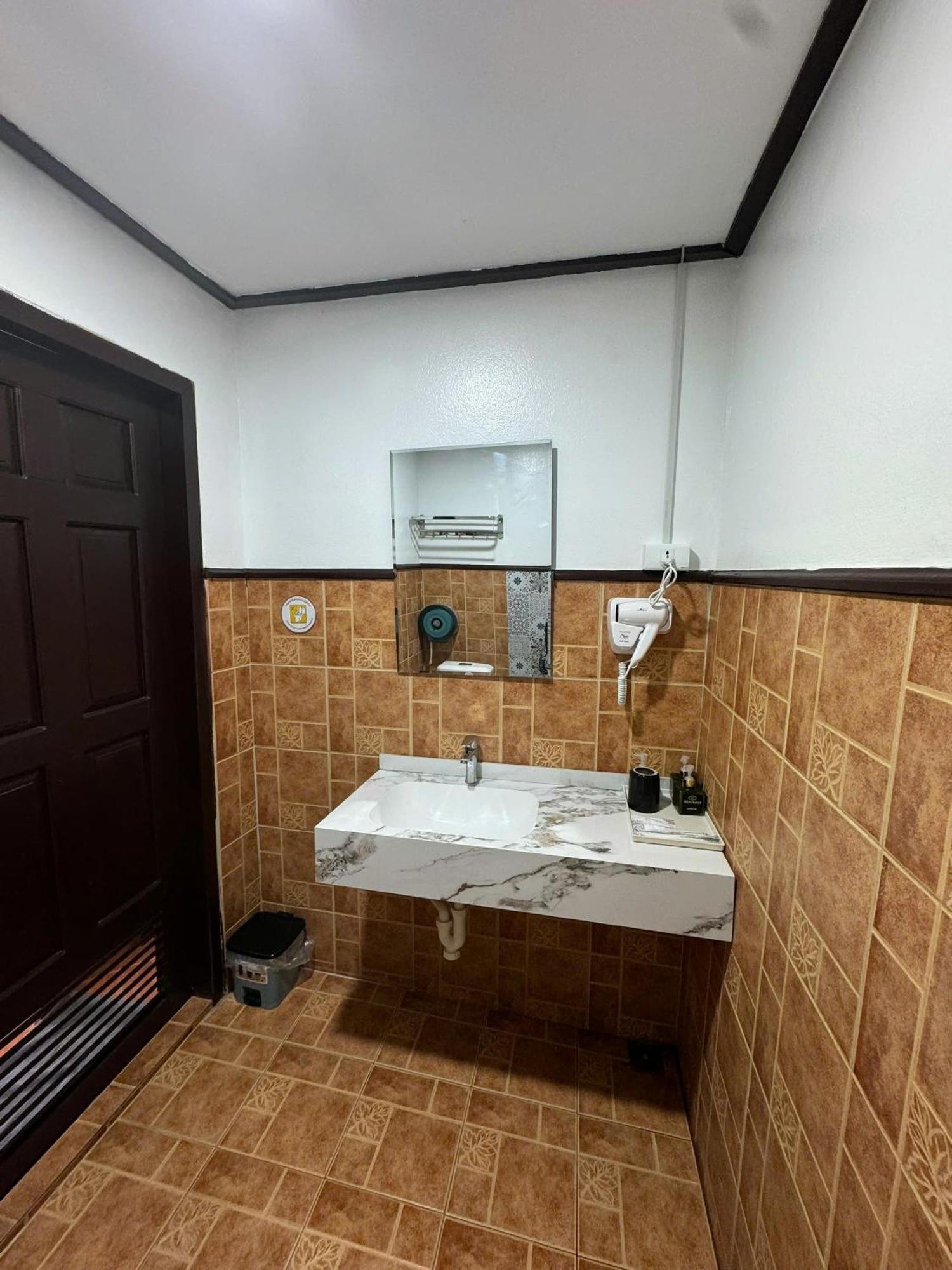 Win Hotel Vang Vieng Luaran gambar